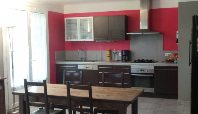 MONTEUX ( 84170) Villa rdc + 1 étage - 7 pièces - 185 m2